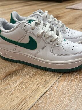 Nike White Sneakers with Green Swoosh